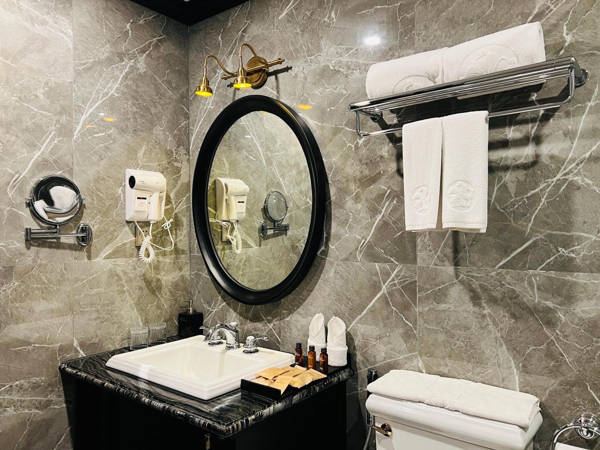 Hotel Du Monde Classic Ханой Екстериор снимка