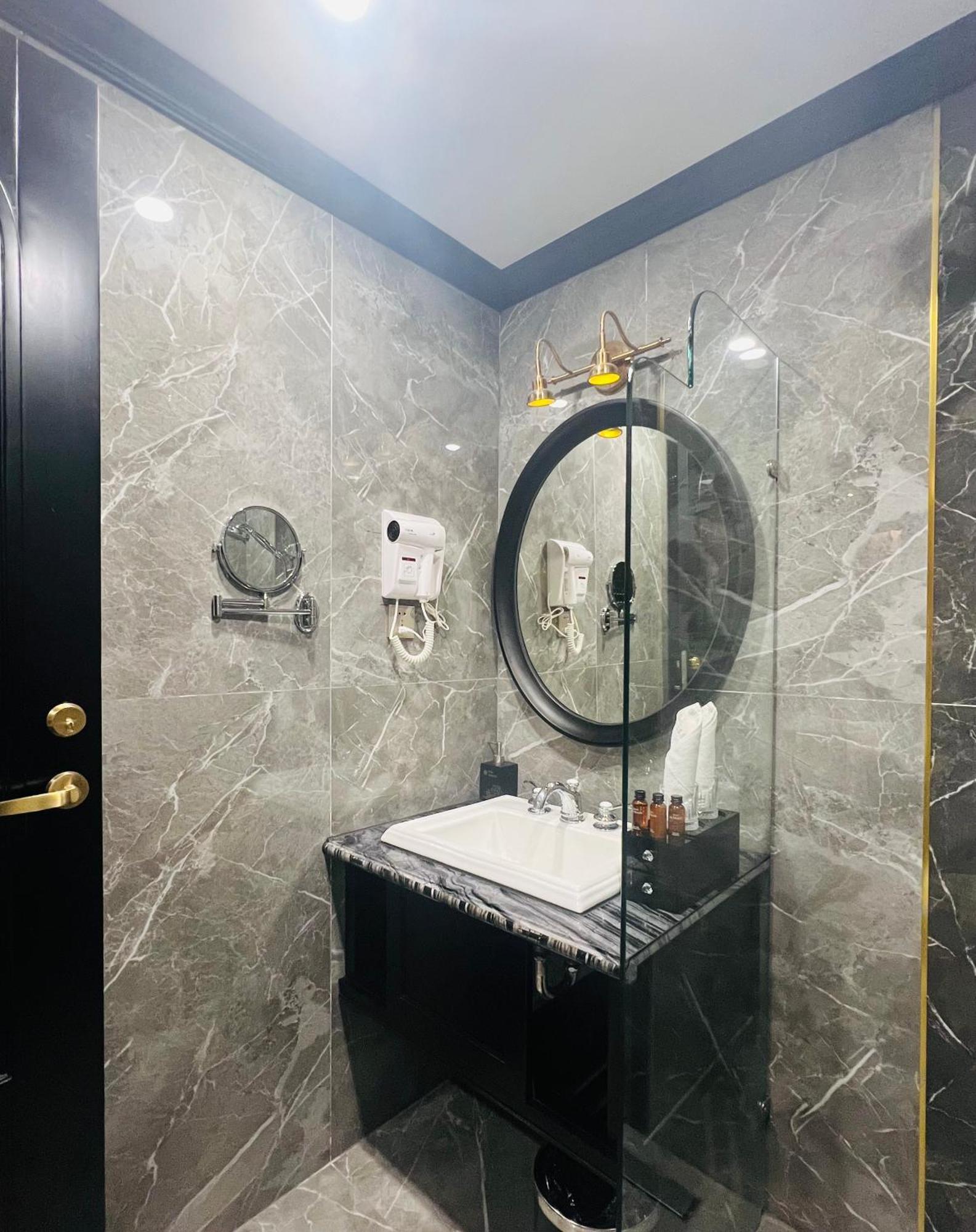 Hotel Du Monde Classic Ханой Екстериор снимка